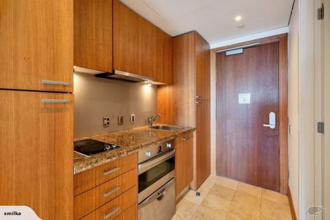 Photo of property in The Metropolis Apartments, 2505/1 Courthouse Lane, Auckland Central, Auckland, 1010