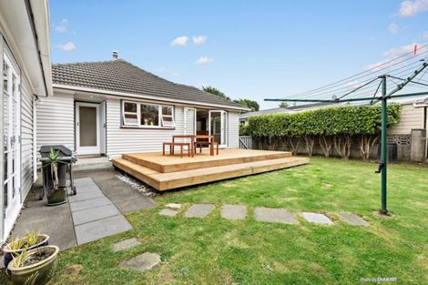 Photo of property in 13 Deller Grove, Silverstream, Upper Hutt, 5019