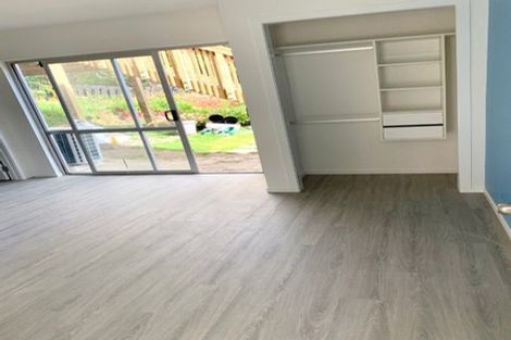 Photo of property in 4 Easter Parade, Glen Eden, Auckland, 0602