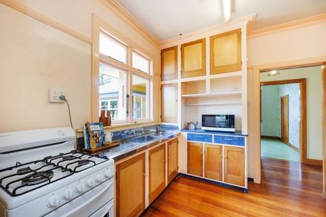 Photo of property in 311 Ruahine Street, Terrace End, Palmerston North, 4410