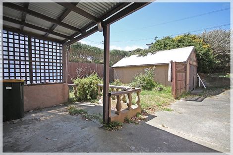 Photo of property in 12 Nelson Street, Foxton Beach, Foxton, 4815