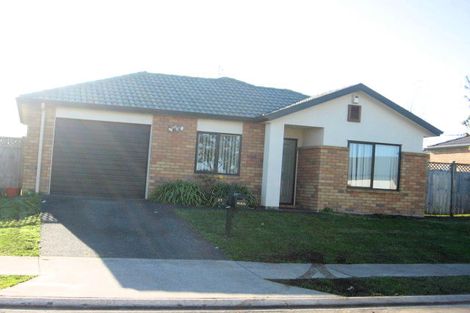 Photo of property in 21 Ashmere Lane, Weymouth, Auckland, 2103