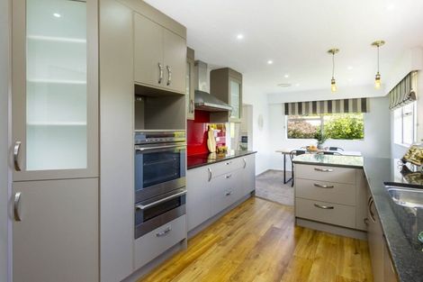 Photo of property in 15 Haylock Grove, Totara Park, Upper Hutt, 5018