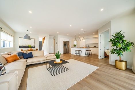 Photo of property in 8 Ramarama Lane, Crofton Downs, Wellington, 6035