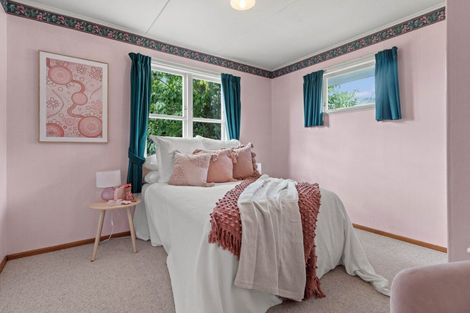 Photo of property in 7 Madden Place, Solway, Masterton, 5810