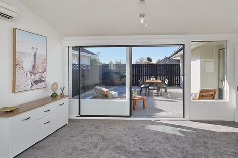 Photo of property in 21 Croziers Road, St Albans, Christchurch, 8052