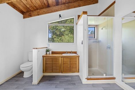 Photo of property in 12 Kaitake Place, Oakura, 4314