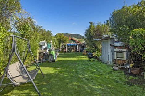 Photo of property in 21 George Street, Hikurangi, 0114