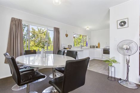 Photo of property in 2/30 Forest Hill Road, Henderson, Auckland, 0612