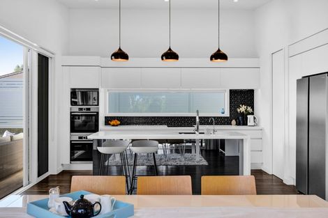 Photo of property in 54 Ainslee Street, Highlands Park, New Plymouth, 4312