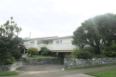 Photo of property in 253 Dowse Drive, Maungaraki, Lower Hutt, 5010