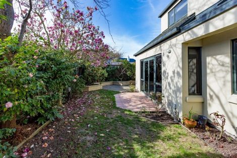 Photo of property in 2/56 Creyke Road, Ilam, Christchurch, 8041