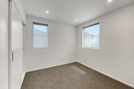 Photo of property in 17b Cessna Crescent, Mangere, Auckland, 2022