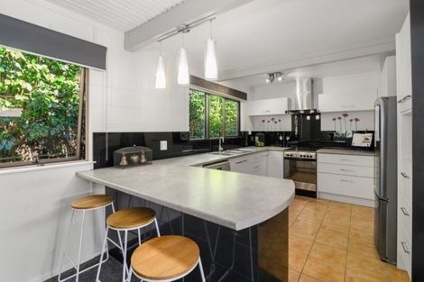 Photo of property in 6 Mark Place, Lynmore, Rotorua, 3010