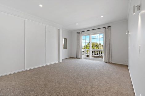 Photo of property in 1/25 James Evans Drive, Northcote, Auckland, 0627