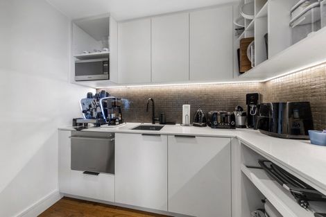 Photo of property in 8 Puna Street, Orakei, Auckland, 1071