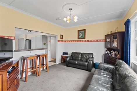 Photo of property in 35 Ballance Street, Aramoho, Whanganui, 4500