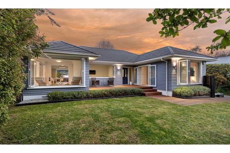 Photo of property in 36 Centaurus Road, Cashmere, Christchurch, 8022