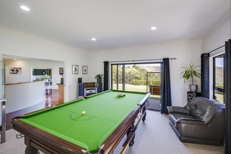 Photo of property in 35 Raratu Road, Kahuranaki, Havelock North, 4295
