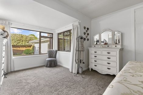 Photo of property in 3 Ngatai Road, Otumoetai, Tauranga, 3110