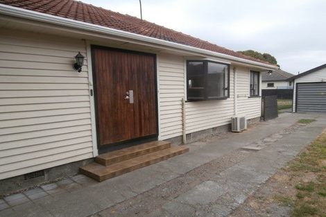 Photo of property in 111 Wainoni Road, Avondale, Christchurch, 8061