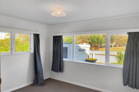 Photo of property in 12 Robinson Street, Foxton, 4814