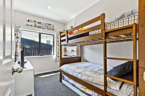 Photo of property in 50 Garton Drive, Massey, Auckland, 0614