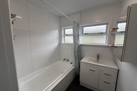 Photo of property in 21 Whakawhiti Street, Marfell, New Plymouth, 4310