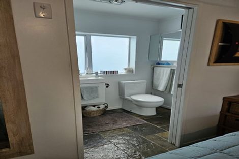 Photo of property in 2/48 Beresford Street, Bayswater, Auckland, 0622