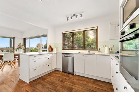 Photo of property in 19 Monyash Road, Manly, Whangaparaoa, 0930