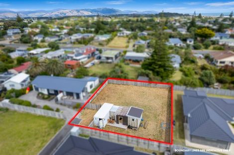 Photo of property in 47 Seagrass Place, Otaki Beach, Otaki, 5512