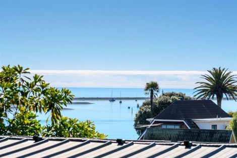 Photo of property in 6 Malcolm Place, Britannia Heights, Nelson, 7010