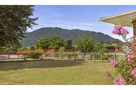 Photo of property in 118 Stanley Avenue, Te Aroha, 3320