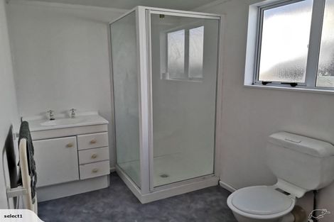 Photo of property in 1118 Fergusson Drive, Clouston Park, Upper Hutt, 5018