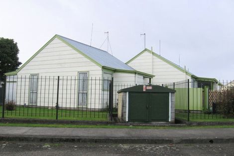 Photo of property in 1/123-125 Russell Street, Palmerston North, 4414