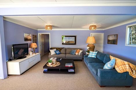 Photo of property in 746 Abel Tasman Drive, Pohara, Takaka, 7183