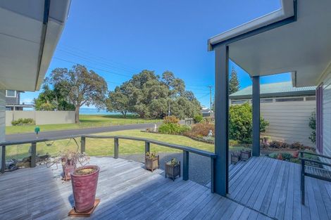 Photo of property in 6 Seaview Avenue, Te Puru, Thames, 3575
