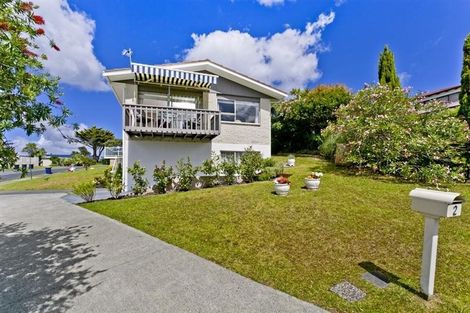 Photo of property in 1/2 Morice Place, Torbay, Auckland, 0630