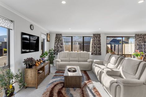 Photo of property in 10 Joy Place, Rolleston, 7614