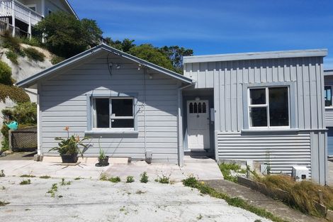 Photo of property in 6 Carlisle Street, Island Bay, Wellington, 6023