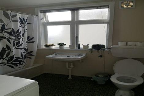 Photo of property in 5/15 Brougham Street, Mount Victoria, Wellington, 6011