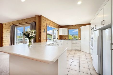 Photo of property in 31 Angela Place, Kinloch, Taupo, 3377