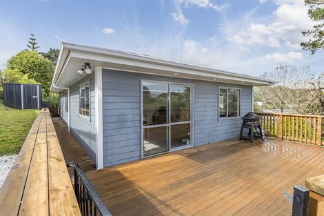 Photo of property in 17a Gloucester Street, Cannons Creek, Porirua, 5024