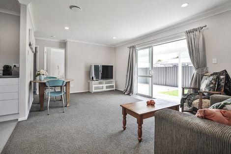 Photo of property in 504a Victoria Street, Hastings, 4122