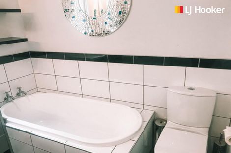 Photo of property in 32 Ravenswood Road, Saint Clair, Dunedin, 9012