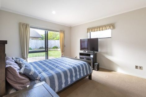 Photo of property in 5 Puketi Lane, Waiuku, 2123