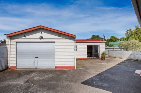 Photo of property in 34 Ruamahanga Crescent, Terrace End, Palmerston North, 4410