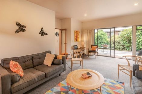 Photo of property in 2/290 Withells Road, Avonhead, Christchurch, 8042