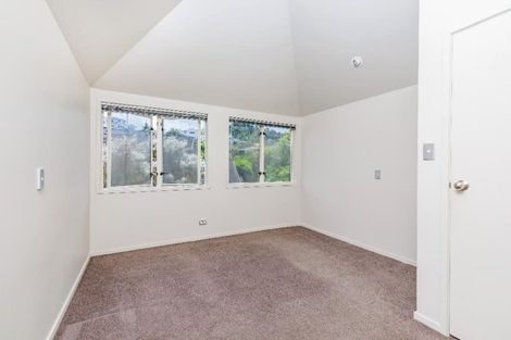 Photo of property in 17 Highwood Grove, Torbay, Auckland, 0630