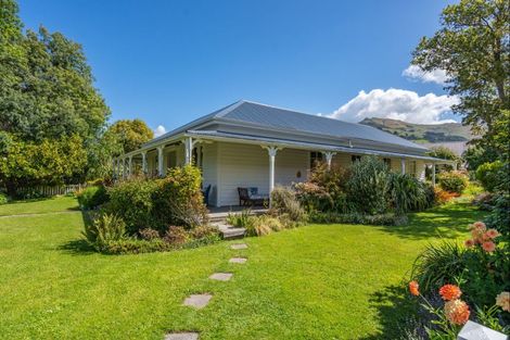 Photo of property in 5849 Christchurch Akaroa Road, Duvauchelle, Akaroa, 7582